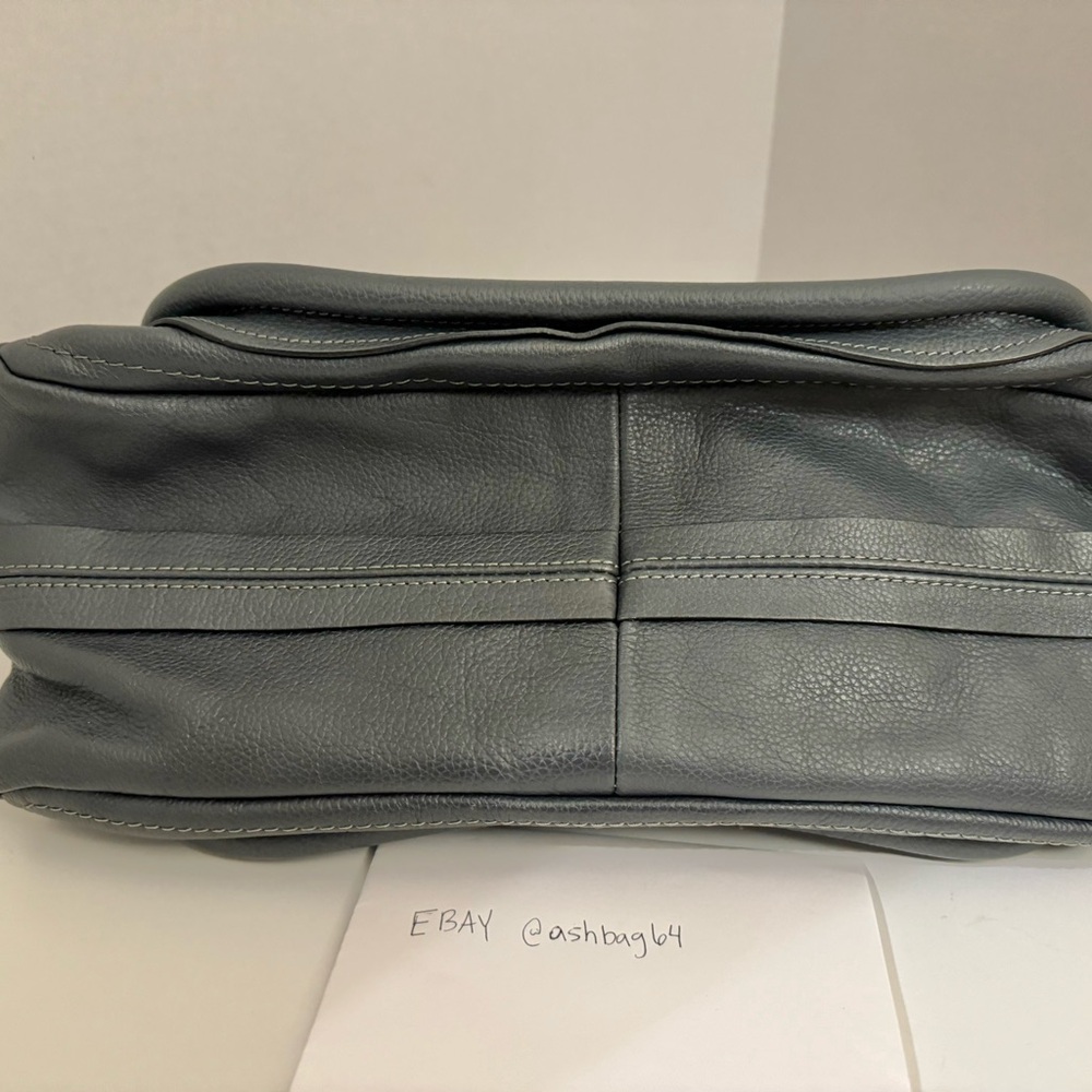 SOLD! Chloe Medium Paraty Gray Leather Handbag with Gold Hardware - Picture 13 of 15